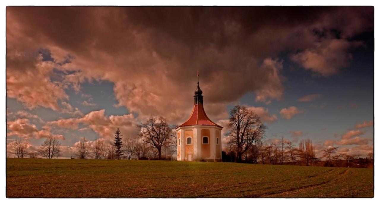 Penzion V Polich Male Cicovice Exterior photo